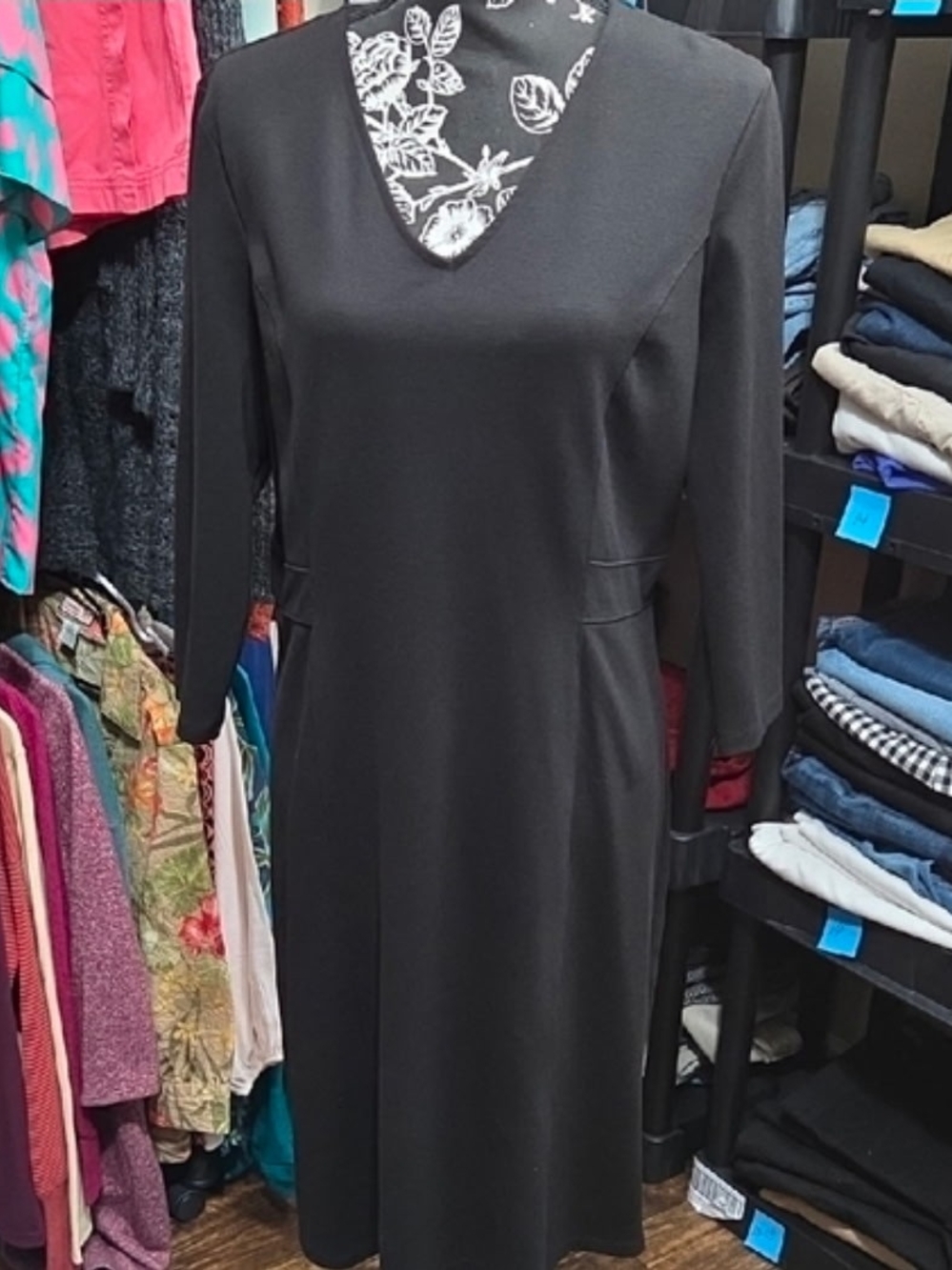 Liz Claiborne Black Long Sleeve V-Neck Dress